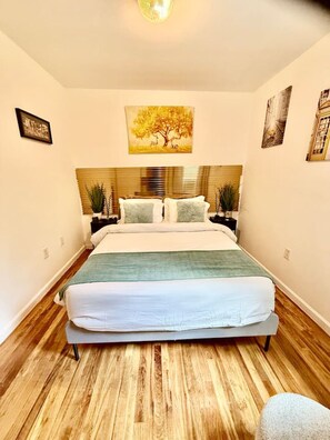 2 bedrooms, iron/ironing board, travel cot, free WiFi -  20Mints from Time Square  New York City. 2BR Apartment. Perfect for 5people. (West New York)