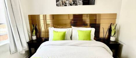 1 chambre, fer et planche à repasser, Wi-Fi, draps fournis