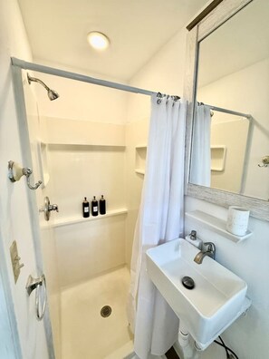 Hair dryer -  Cozy Gateway 20Mints From Time Square NYCity. Apartment Studio. (West New York)