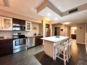 Fridge, microwave, oven, stovetop