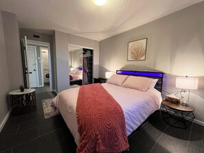 1 habitación, escritorio, tabla de planchar con plancha y wifi gratis 