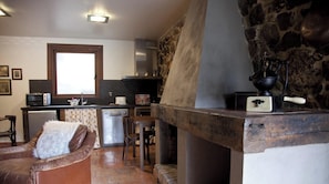 House, Patio, Mountain View | Interior - La Quintana de Antón (Jomezana de Abajo)
