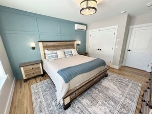 3 bedrooms, iron/ironing board, free WiFi, bed sheets - Modern Townhouse at Cranmore Mountain, Ski On/Off (Conway)