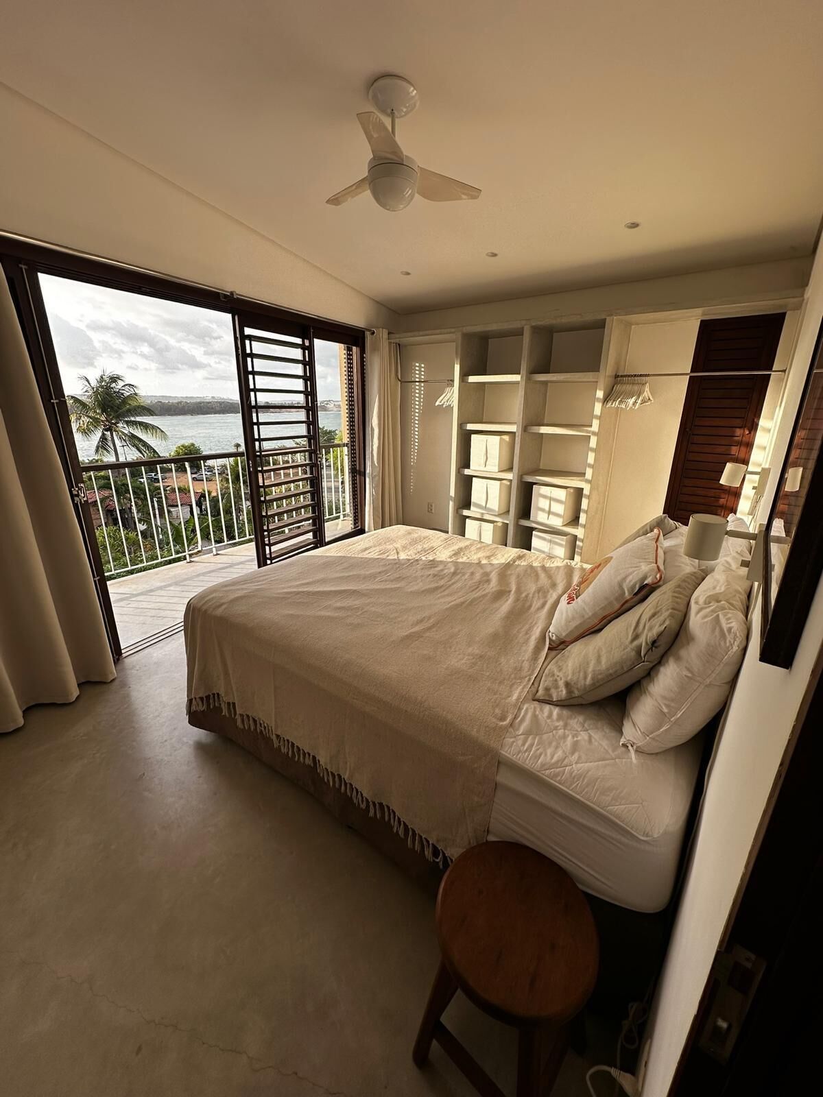 4 bedrooms, WiFi, bed sheets