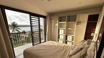 4 bedrooms, WiFi, bed sheets