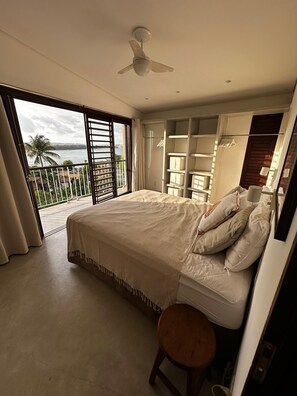 4 bedrooms, WiFi, bed sheets
