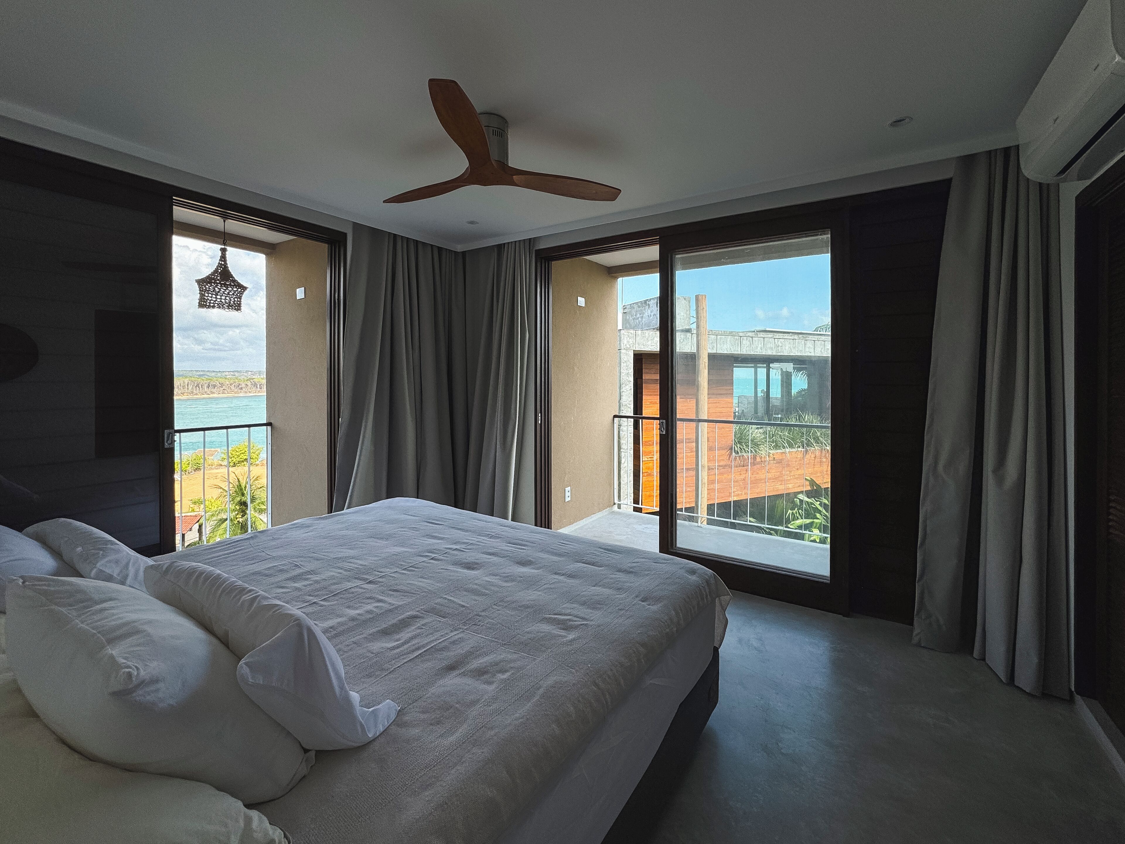 4 bedrooms, WiFi, bed sheets