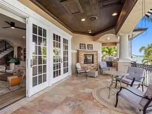 Outdoor dining - Intercoastal Escape - Water Views - Pool & Hot Tub (Indian Rocks Beach)