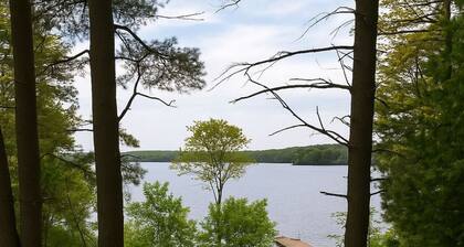 Sutton Lakehouse on Three Mile Lake in Muskoka