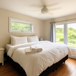 4 slaapkamers, een bureau, wifi, beddengoed