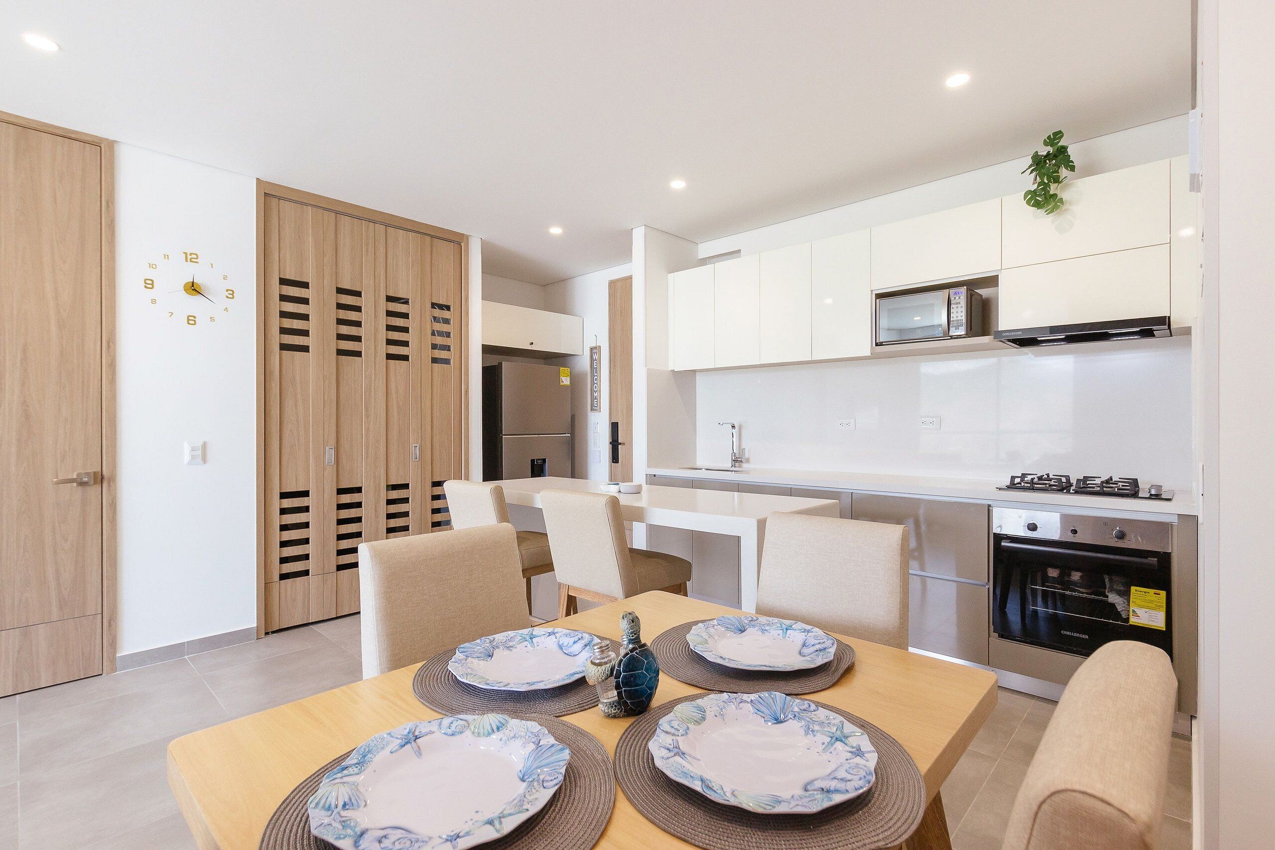 Deluxe Apartment | Dining