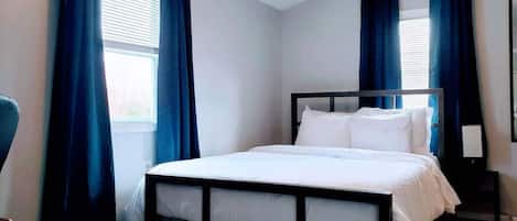 3 soverom, strykejern/-brett, wi-fi og sengetøy