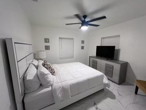 The Ocean's Cove - Free Parking