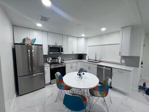 Private kitchen - The Ocean's Cove - Free Parking (Orlando)