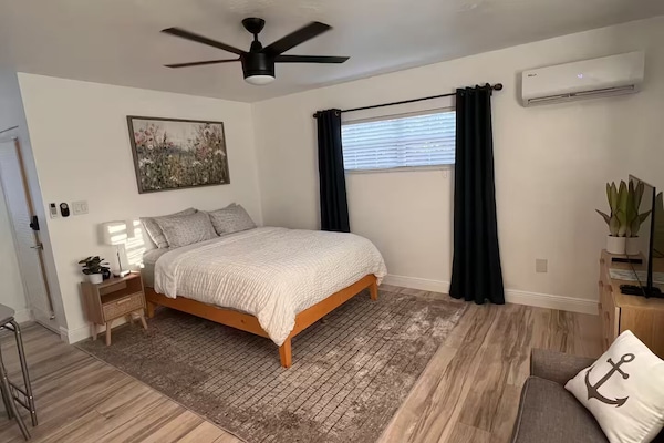 1 Schlafzimmer, Bügeleisen/Bügelbrett, kostenloses WLAN, Bettwäsche