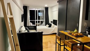 1 chambre, fer et planche à repasser, Wi-Fi gratuit, draps fournis