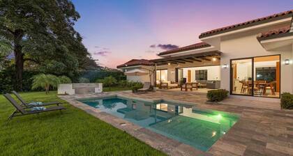 Beach villa with private pool+Beach club