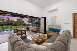 Smart TV - Beach villa with private pool+Beach club (Tamarindo)
