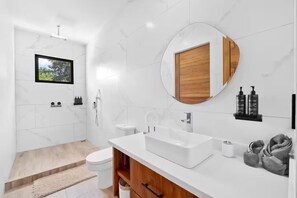 Hair dryer, towels, soap, shampoo - Beach villa with private pool+Beach club (Tamarindo)