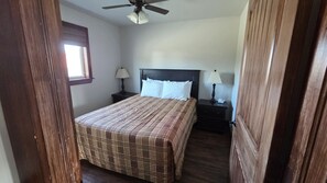 2 bedrooms, iron/ironing board, WiFi, bed sheets - Charmant chalet 2 chambres à Petit Rocher (Petit Rocher)