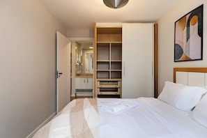 1 bedroom, iron/ironing board, free WiFi, bed sheets