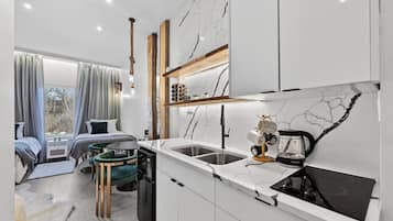 Bureau, Wi-Fi, draps fournis