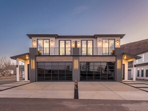 Exterior - New Modern Luxury @ Copper View Moab (Moab)