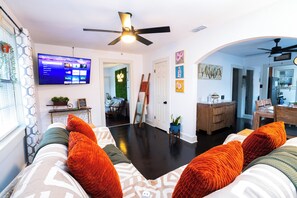 Smart TV, books
