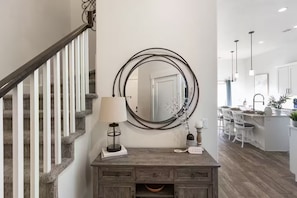 Interior - Modern Home - All NEW - Pool HotTub+FirePit+xBox (Washington)