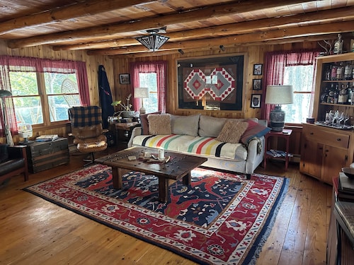 Cedar River Cabin/Cozy 3 BR Getaway – Close to Gore Mt, Trails & Town!