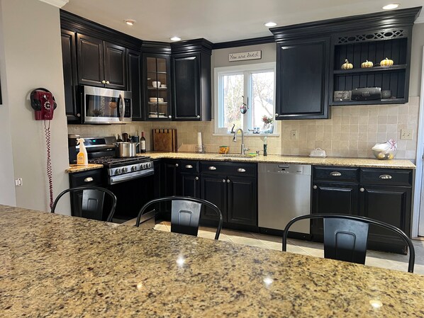 Microwave, oven, stovetop, dishwasher