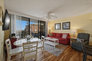 TV - Almost Paradise Condo w/ Balcony & Ocean Views (Carolina Beach)