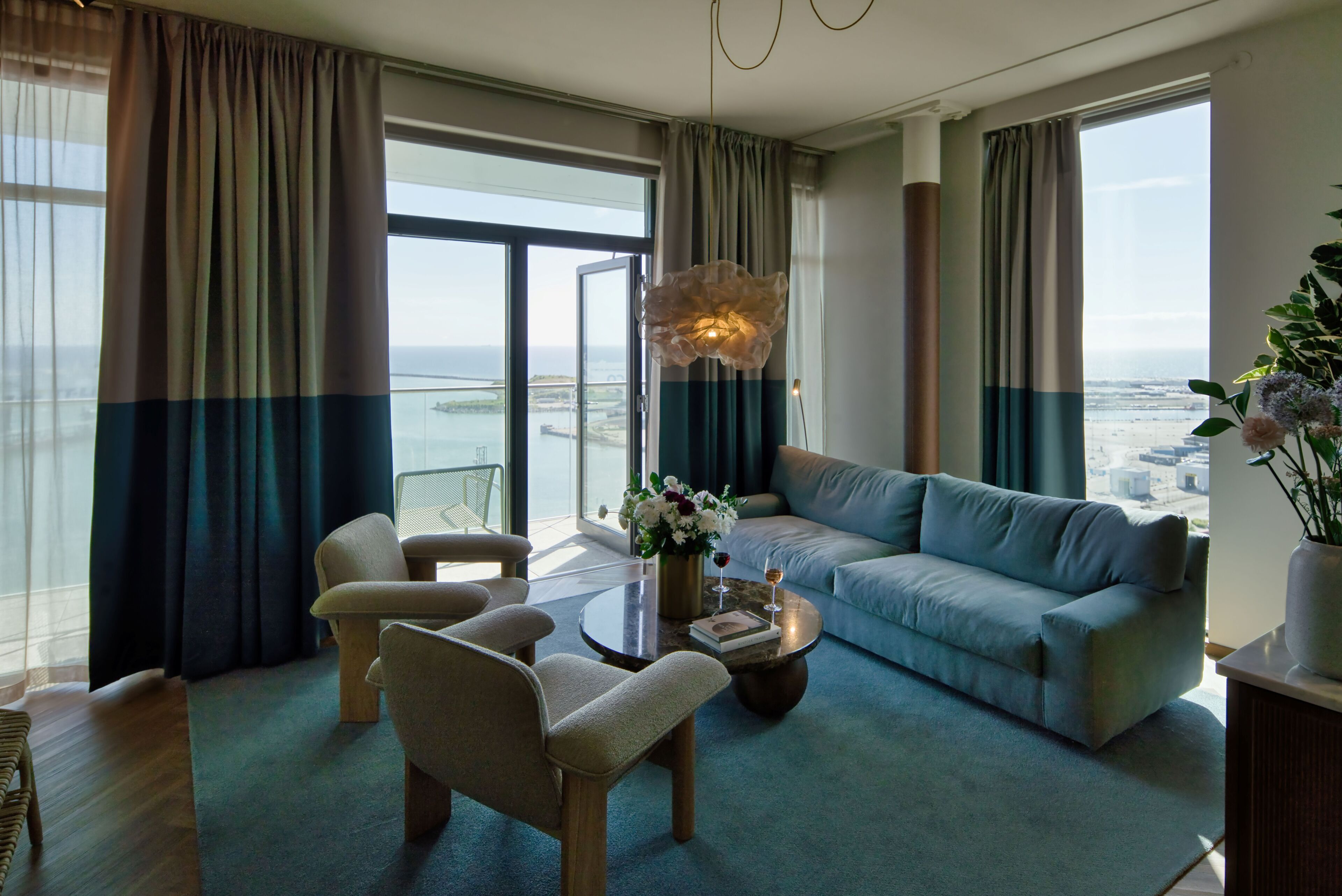 Deluxe Suite, 1 King Bed, Balcony, Sea View | Premium bedding, in-room safe, desk, laptop workspace