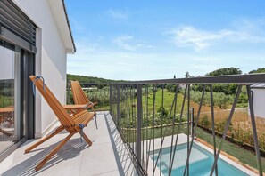 Property grounds - Villa Enja in tranquille village with heated salted pool (Vintijan)