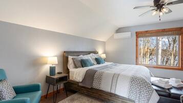 3 bedrooms, free WiFi, bed sheets, wheelchair access