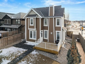 Exterior - The Empress | Fire Pit | Dbl Garage | Office | BBQ (Airdrie)