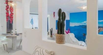 Romantic Suite Santorini with Balneo & Sauna