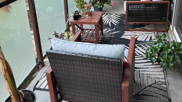 Terrace/patio - 2 bedroom condo available for FIFA (Burnaby)