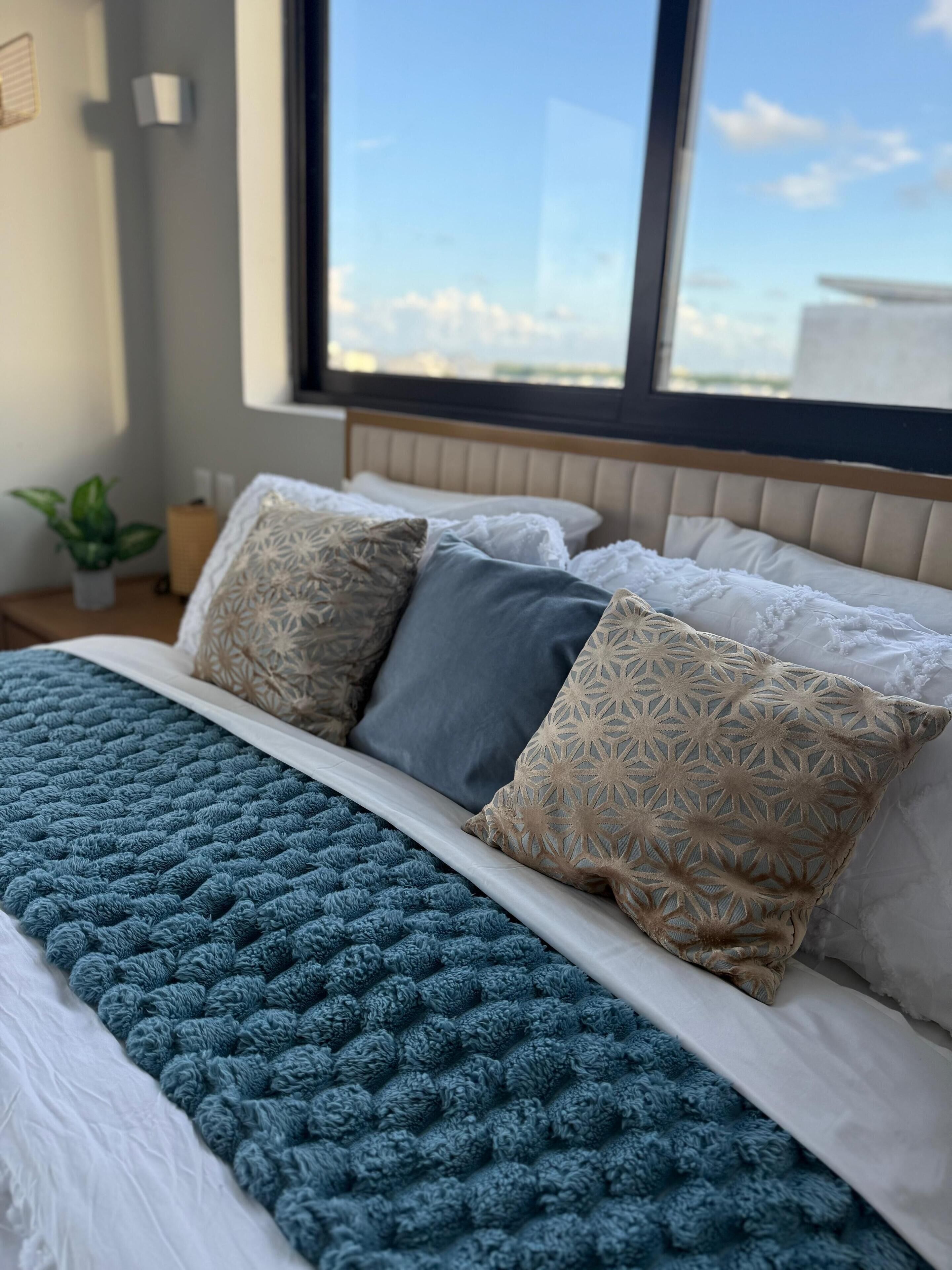 2 bedrooms, WiFi, bed sheets