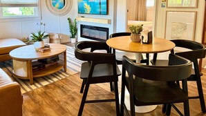 Dining - Anchor Cabin | Walk to Lake Como + Fire Pit + Grill (Lake Geneva)