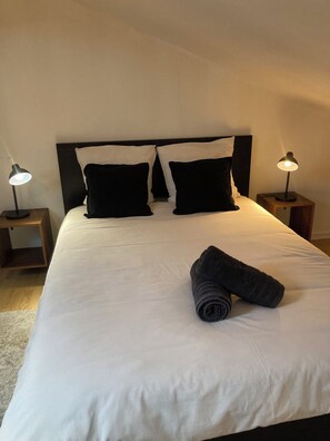 2 bedrooms, free WiFi, bed sheets