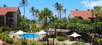Relax & Explore: Spacious 2BR Suite at Maui Schooner Resort