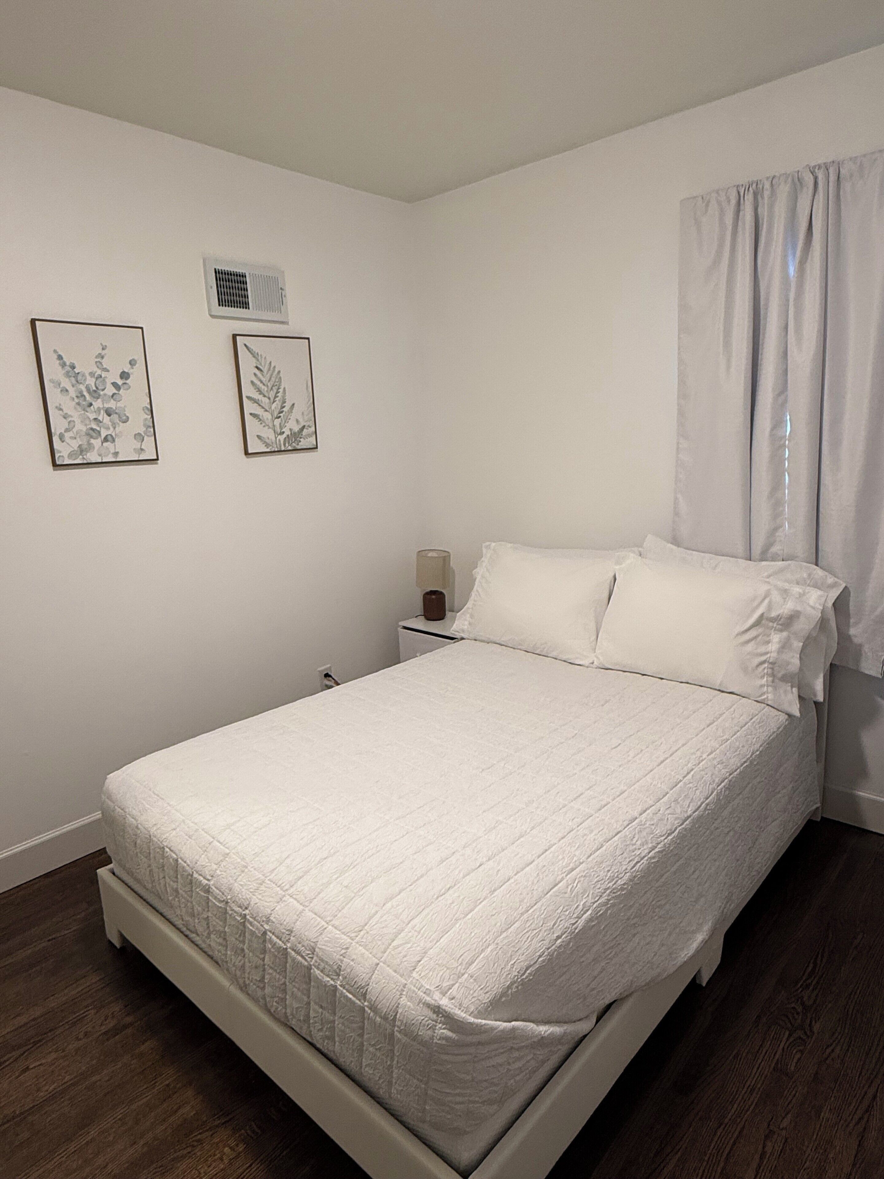 3 室のベッドルーム、アイロン / アイロン台、WiFi、ベッドシーツ