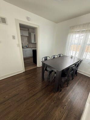 Dining - Kid Friendly Oasis Near Downtown (Bismarck)