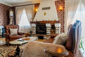 TV - Refúgio do Artista - Country House (Viana do Castelo)