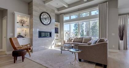 Luxury 4-bedroom 4 bathroom house with Hot Tub in fantastic Lake Country