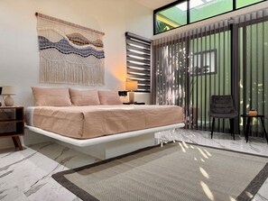 4 bedrooms, desk, iron/ironing board, free WiFi - Spacious 5BR Villa with Private Pool • Walk to La Punta Beach • High-Speed WiFi (Punta de Zicatela)