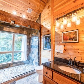 Shower, hair dryer, towels, soap - Vista Infinita - Gorgeous Mountain Views, Community Pool, & Private Hot Tub (Sevierville)