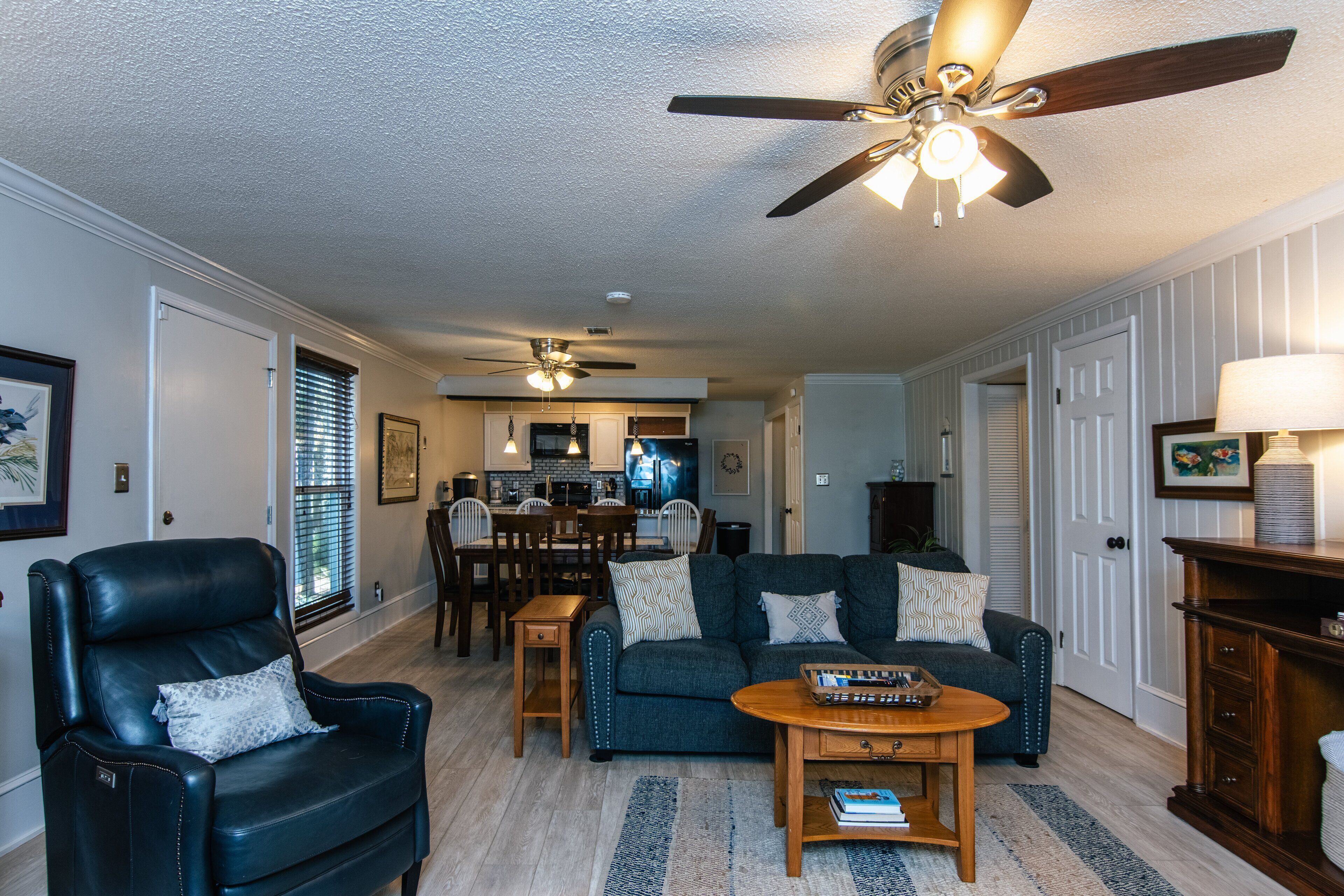 Smart TV, DVD player