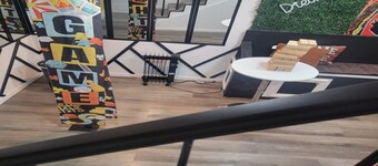 Family Fun Home 4 kids & Adults Social Retreat